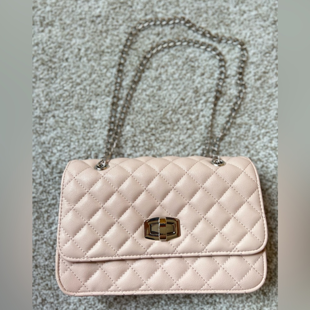 EXPRESS Elegant Pink Quilted Shoulder Bag